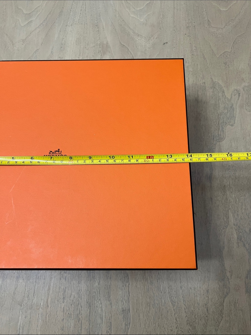 Box - Signature Orange - Picture 9 of 12